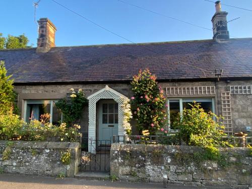 Chatton House | The Old Post Office, Cosy Cottage in Northumberland, Near Coast, Dog Friendly