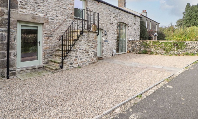 Barbon Cottage | THE OLD SHIPPON, pet friendly, with a garden in Kirkby Lonsdale