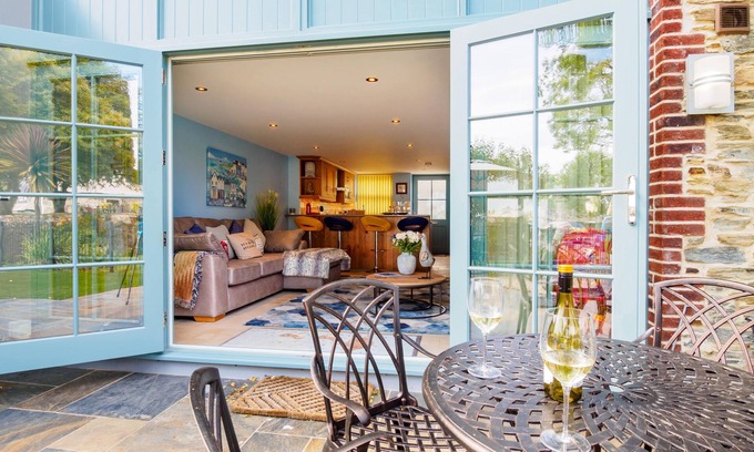 Charlestown Apartment | The Old Smoke House is an attractive and well designed two bedroomed property