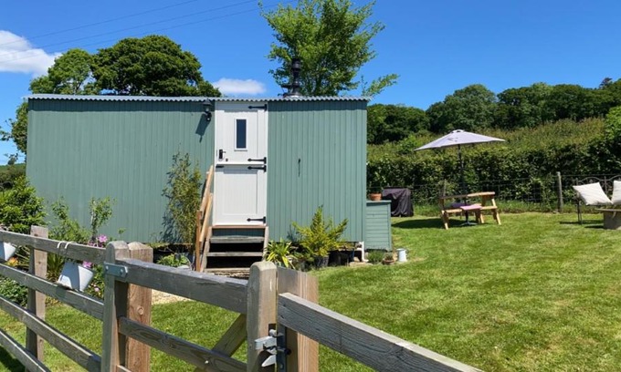 Axminster Other | The Orchard Shepherds Hut