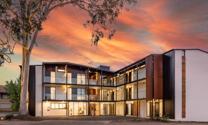 Fullarton Hotel | The Osmond Motel & Apartments
