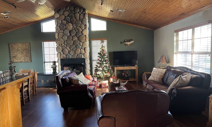 Ardmore House | The Outdoorsman at Homes on Holiday