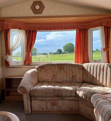 Stockbridge House | The Paddock View at Danebury