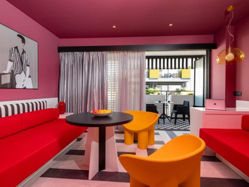 Heraklion Hotel | The Pal Living in a Concept