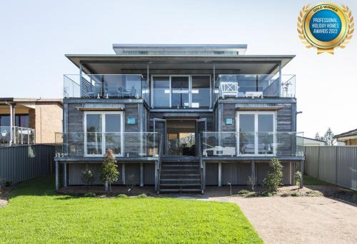 Culburra Beach House | The Palings at Culburra I Pet Friendly Masterpiece