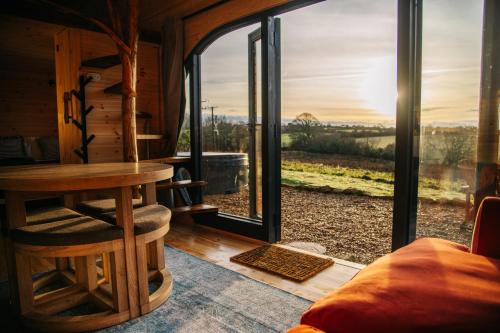 Mabe Cabin | The Palm at OLJU Lodges