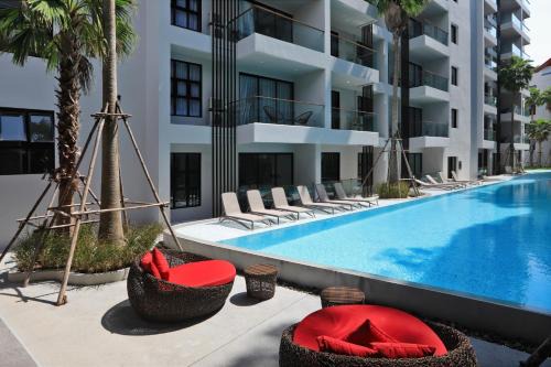 Cherngtalay Apartment | The Palmyrah Surin by Holy Cow, 1-BR, courtyard or pool view