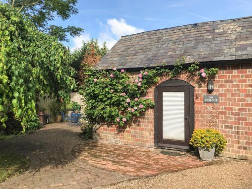 Hadlow Down House | The Parlour