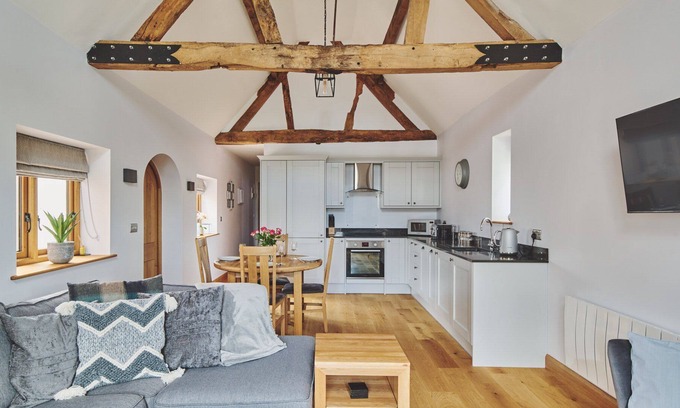 Whitney-on-Wye Cottage | The Parlour - Luxury Cottages