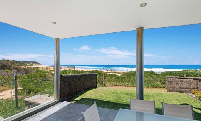 Wamberal Apartment | The Pavillion 1 - Beachfront