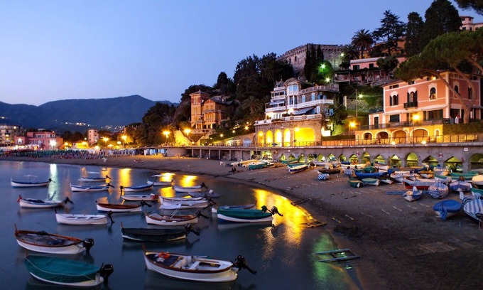 Levanto Villa | The Perfect beach escape! A lovely villa on the beach promenade. - Villa Celeste