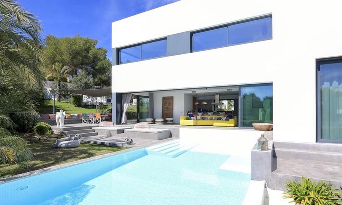 Puig Manya Villa | The Perfect Luxury Villa with Sea Views