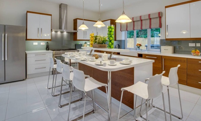 Gowerton House | The Pines in the beautiful Swansea