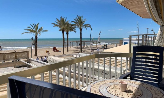 Calafell Apartment | The pleasure of living in front of the sea