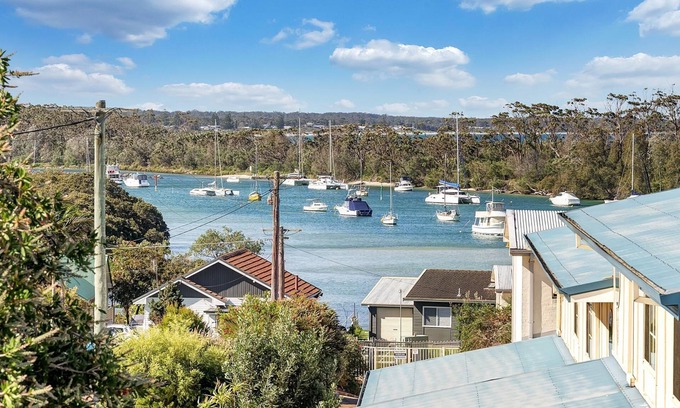 Huskisson House | The Porthole of Huskisson by Experience Jervis Bay
