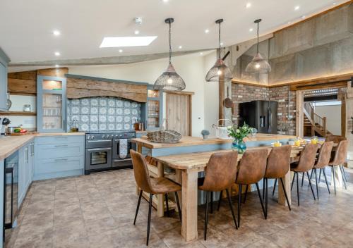 Wisbech House | The Priory