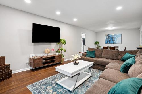Collier Heights House | The Ranch on 703