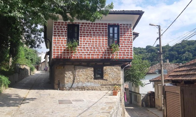 Veliko Tarnovo Villa | The Red Konak
