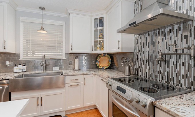 Fairview House | The Retreat at Carter Road - 66 Acres