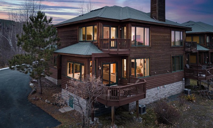 Beaver Bay Condo | The Retreat at Windsong on Lake Superior