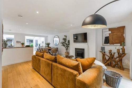 St. Mary's Park Apartment | The Riverbank Hideaway