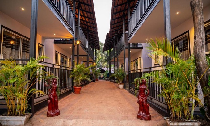 Mandrem Hotel | The Riverside