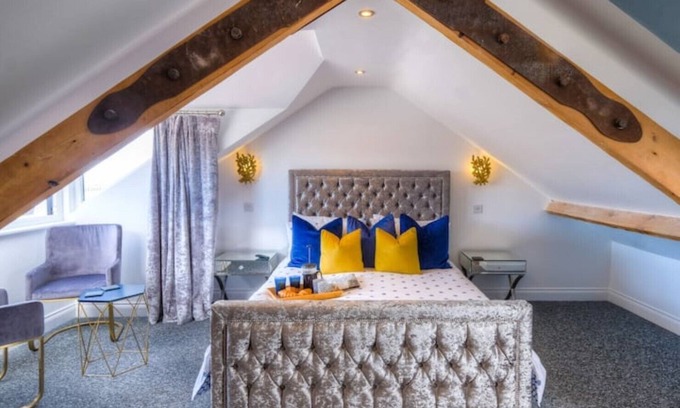 Woodhorn Cottage | The Rockpool - Private HOT TUB + Sea Views