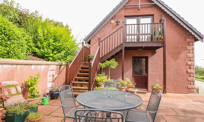 Glenesk Cottage | The Roofspace at Braeside