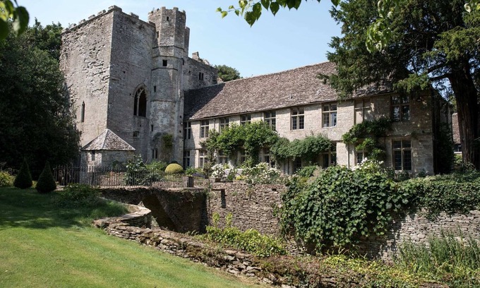 Beverston Other | The Rooks Apartment 2 - Beverston Castle Cotswolds