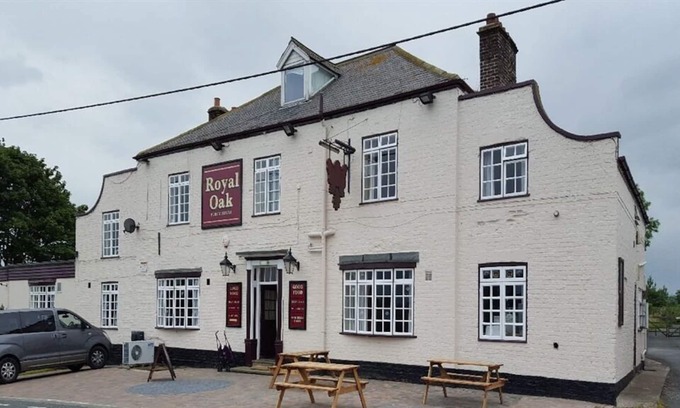 Filey House | The Royal Oak