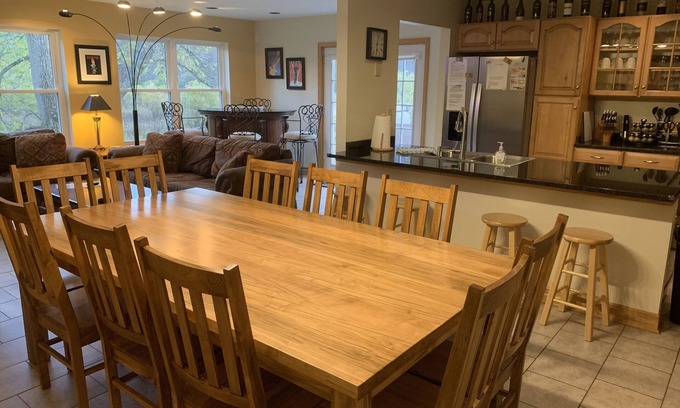 Ellicottville Villa | The Royal Suite has a combination of Elegance and Comfort.