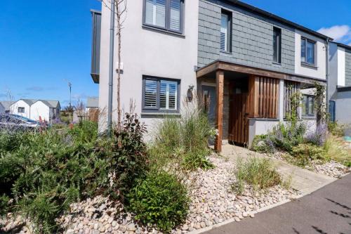 Crantock House | The Sand Dunes