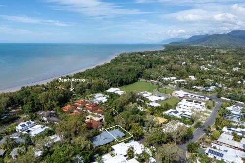 Port Douglas Villa | The Savannah Villa