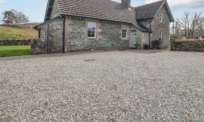 Lochgilphead House | THE SCHOOL ROOM, character holiday cottage in Kilmartin