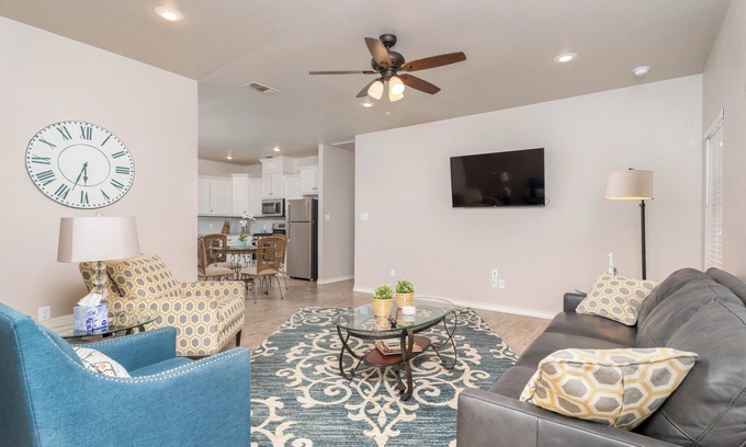 Lubbock House | The Search Stops Here