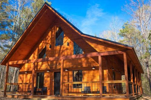 Broken Bow House | The Secluded Reset Button Cabin