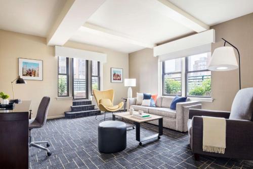 Midtown East Hotel | The Shelburne Sonesta New York