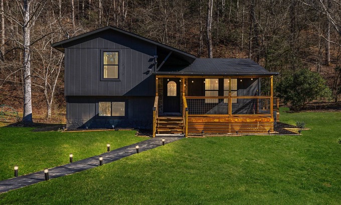 Pittman Center Cabin | The Sherridan 2 Bedroom Cabin by RedAwning