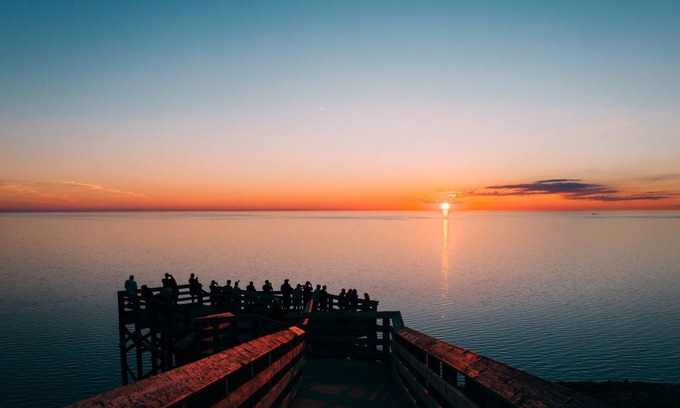 Acme Condo | The Shores Cozy Lake View Unit 5572