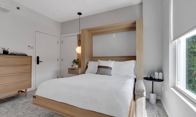 Asbury Park Hotel | The St. Laurent: Single Full - Sleeps 2