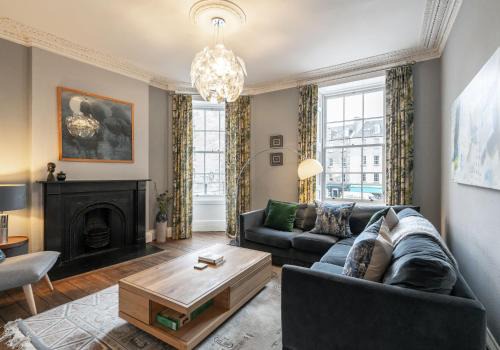 Newington Apartment | The St Patrick Square Residence