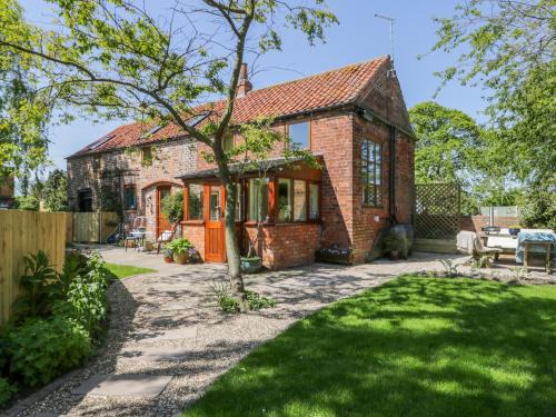 Roos House | The Stables