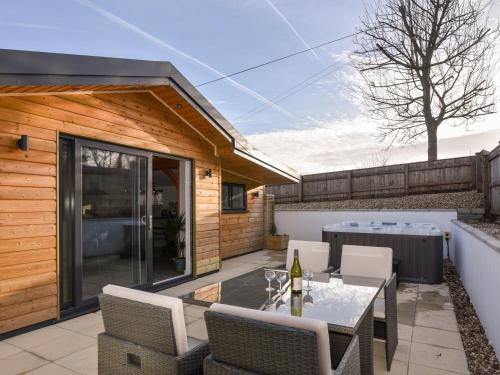 Axminster House | The Stables Merrydown