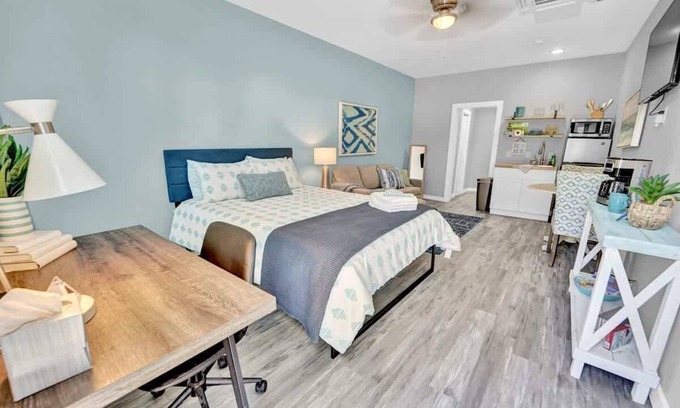 Fort Walton Beach Apartment | The Starfish Home Near the Beach - Unit 2