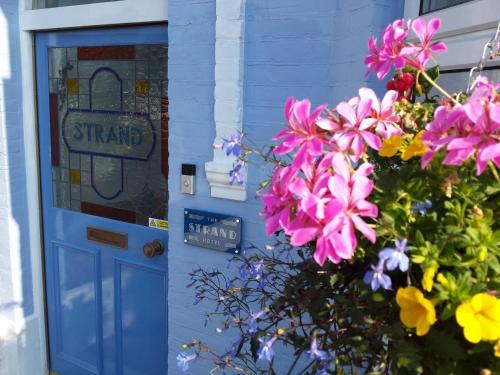 Boscombe Apartment | The Strand Hotel
