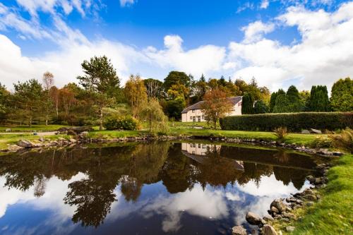 Roybridge Hotel | The Stronlossit Inn