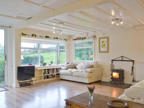Easthope House | The Summer House
