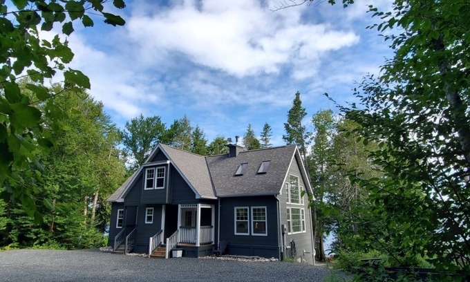 Algoma District Cottage | The Sunrise - Peaceful Waterfront Cottage on Dunlop Lake in Elliot Lake