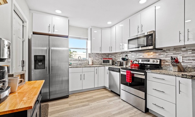 Lantana House | The Surf Shack! Pool Home With Private Backyard Oasis. Close to Beach & Dining