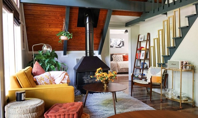 Maggie Valley Ski Chalet | The Timberline - Sleeps 5, 2 Decks, Firepit, Hot Tub